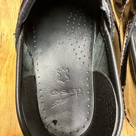 DANSKO, PATENT LEATHER, LEOPARD PRINT CLOGS, SIZE WOMEN'S 41E, 10.5 US - Picture 4 of 11